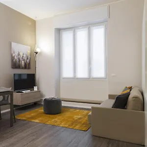 Contempora - Cavallotti 13 - B12b Milán