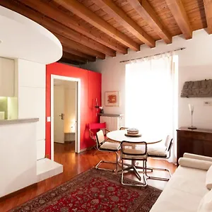 Anfiteatro In Brera , Milán Italia