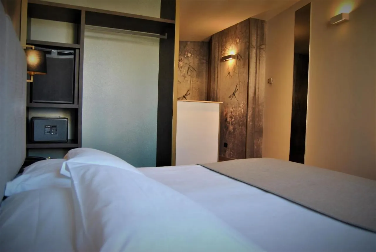Mokinba Hotels King Milán