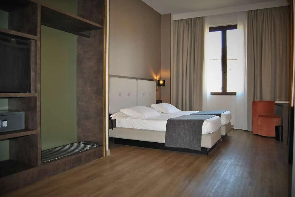 Mokinba Hotels King Milan